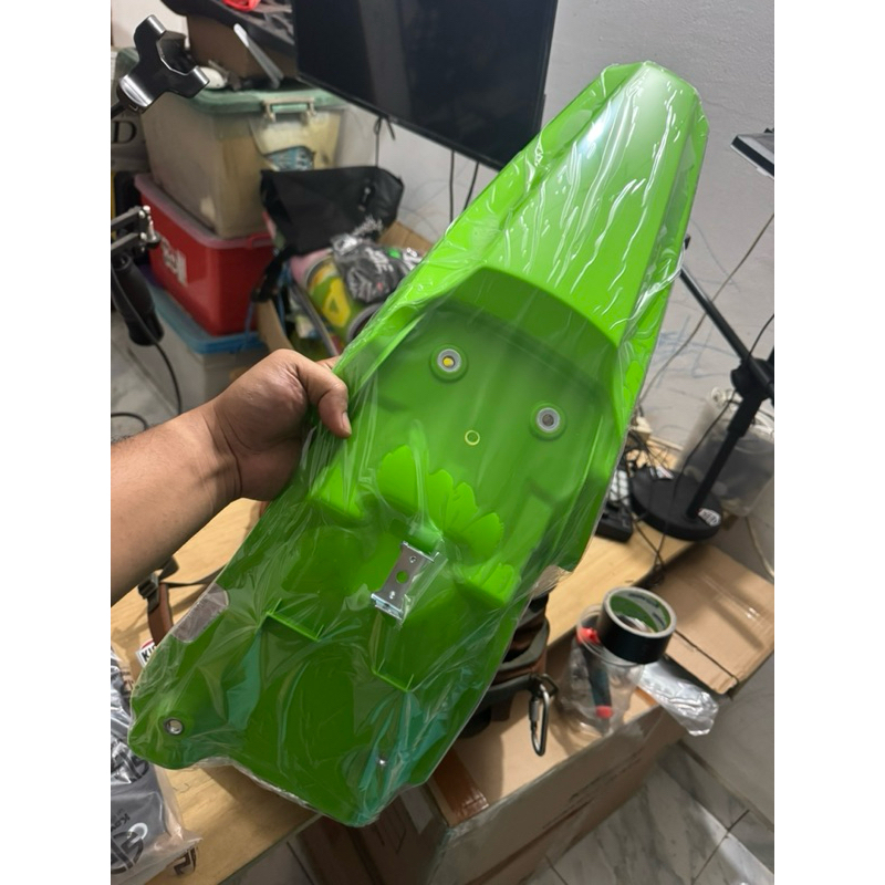 SPAKBOR BELAKANG KLX 140 HIJAU