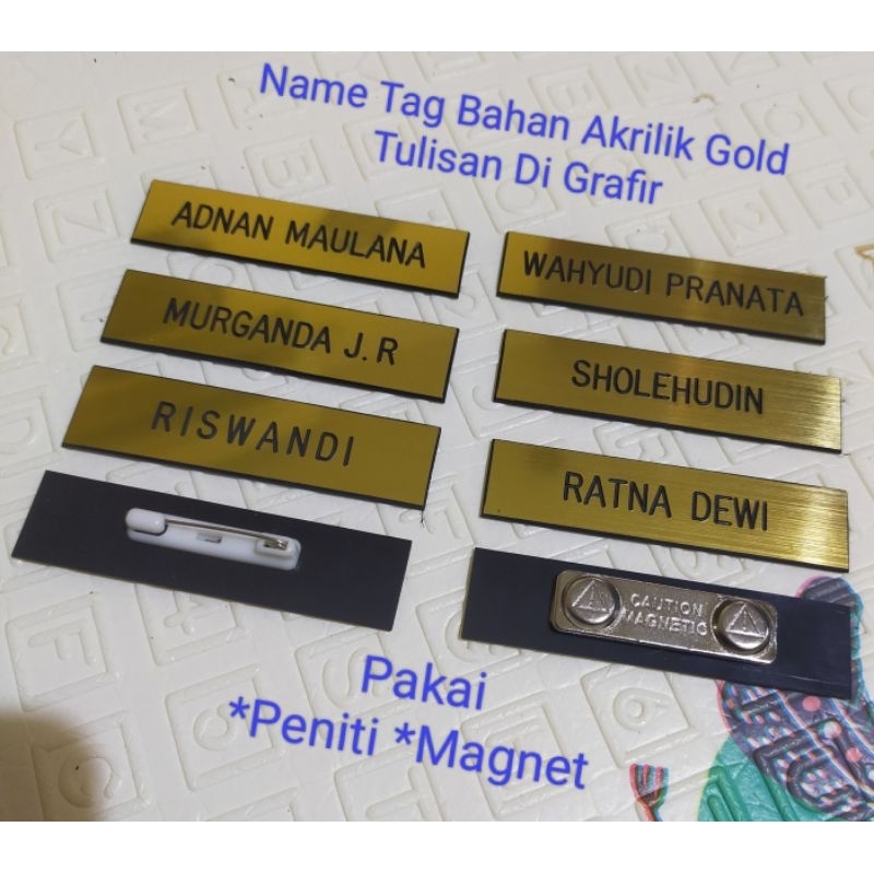 Nama dada/name tag/nama grafir akrilik gold/emas