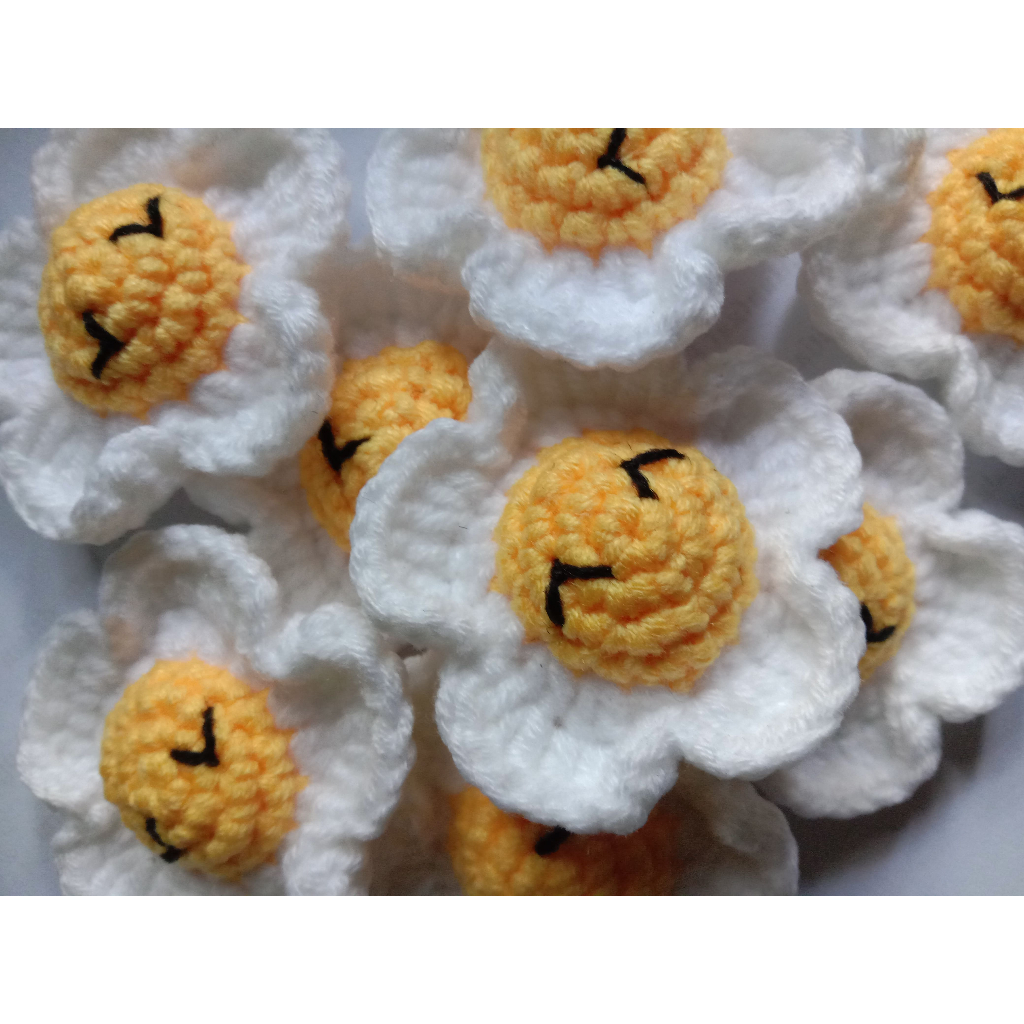 Gantungan Rajut Bunga Daisy | Bunga Telur Mata Sapi