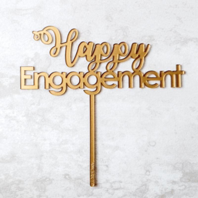 Topper engagement warna gold