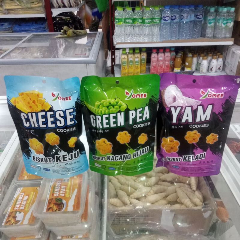 

Omee Biskuit Chees Cokkies, Biskuit Green Pea Cookies, Biskuit Keladi Yam cookies berat bersih 150gr