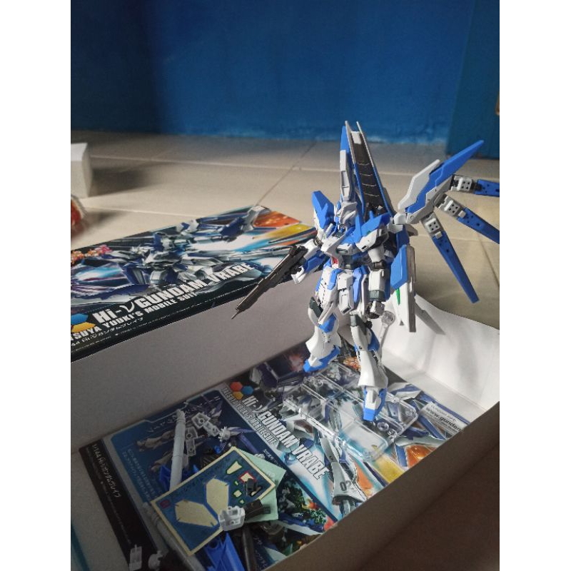 Hg Gundam Hi Nu Vrabe Bandai (second) + action base