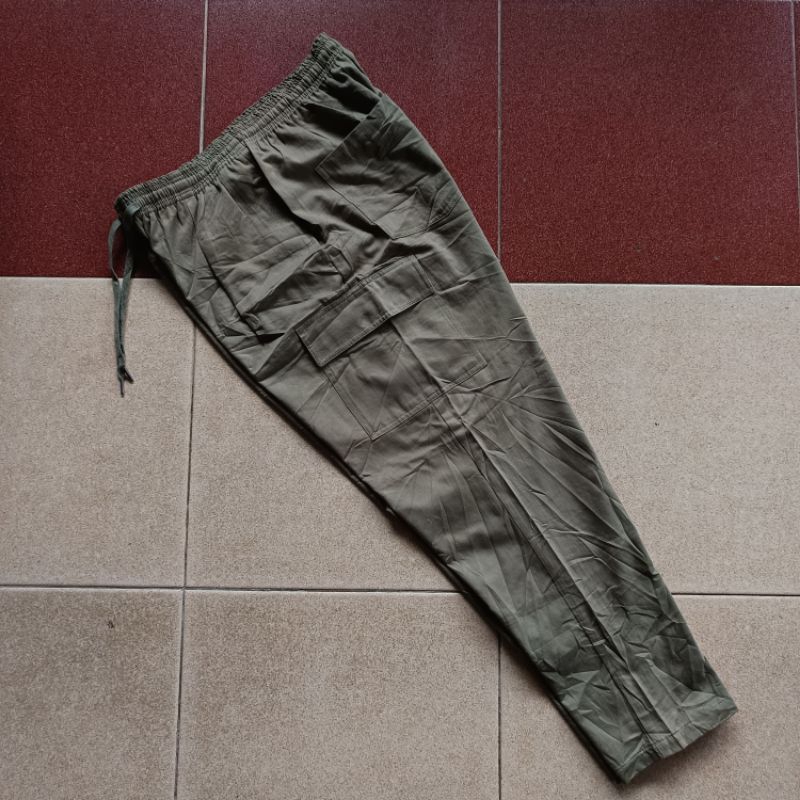 Celana panjang rilex cargo semantic design hijau army second