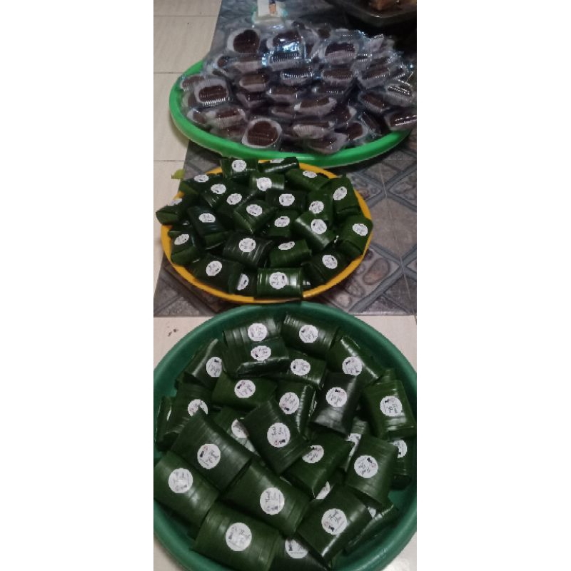 

lemper ayam dan lemper Abon
