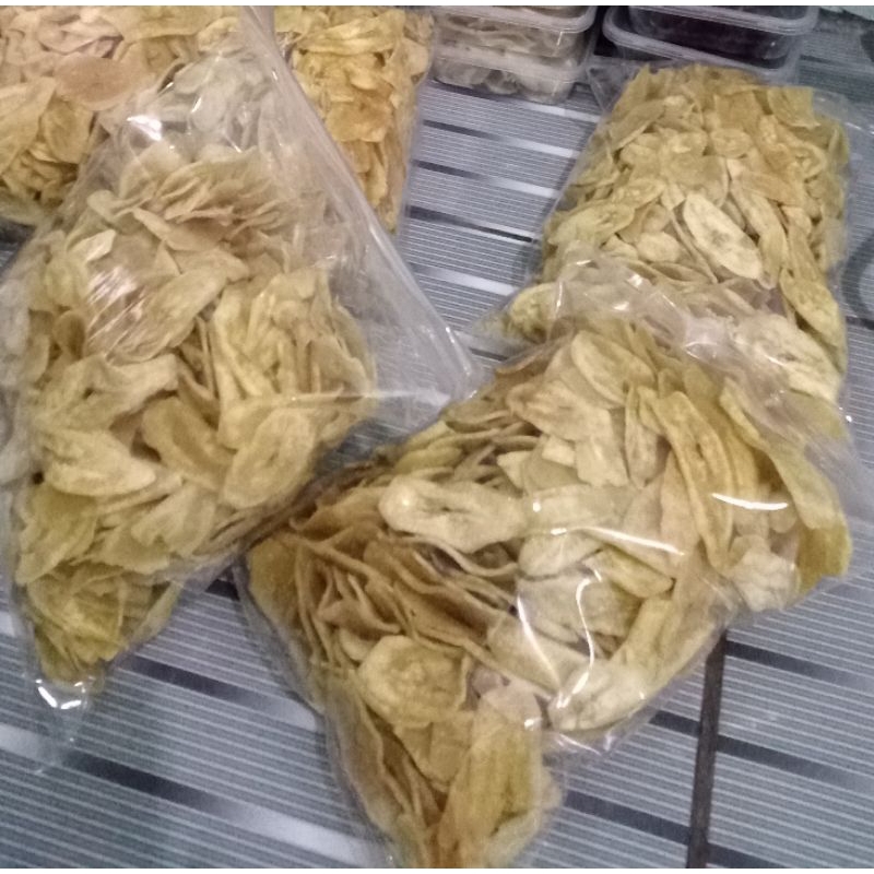 

kripik pisang asin 500gr KRIPIK PISANG ASIN 1kg KRIPIK PISANG COKLat