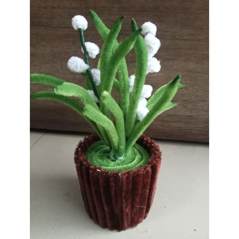 bunga kawat bulu / bunga dari kawat bulu / bunga hias kawat bulu / bunga hias kawat mercy / bunga hi