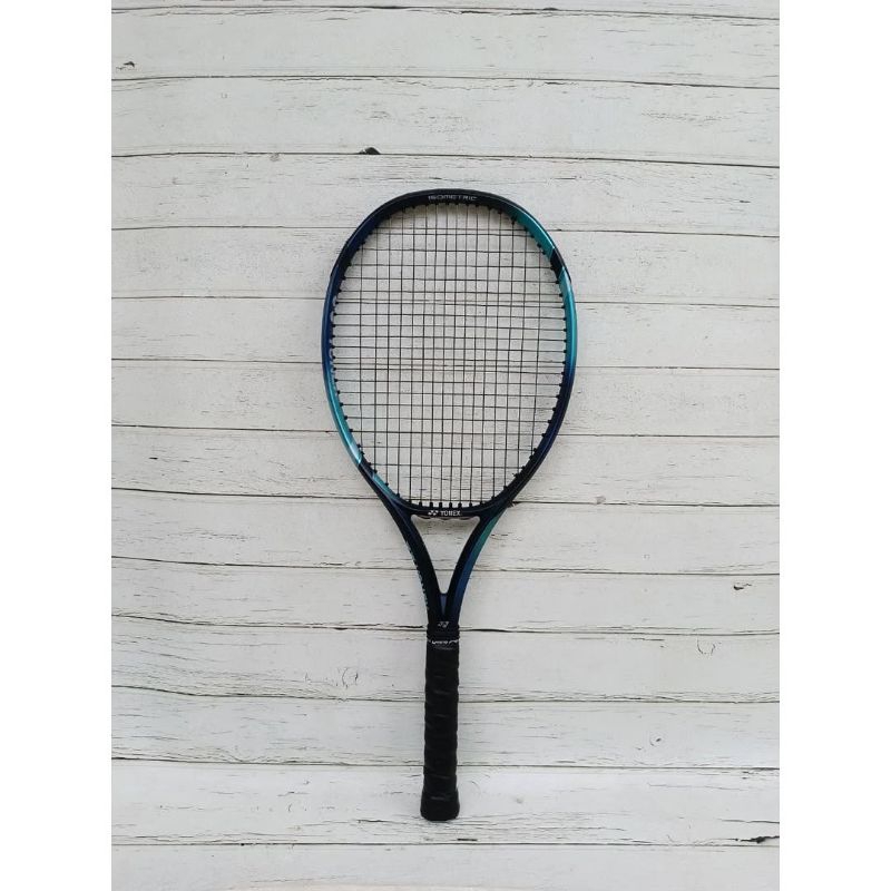 [ RAKET TENIS SECOND YONEX EZONE 105 SKY BLUE (Japan) / 275 Gram - 105 in ]