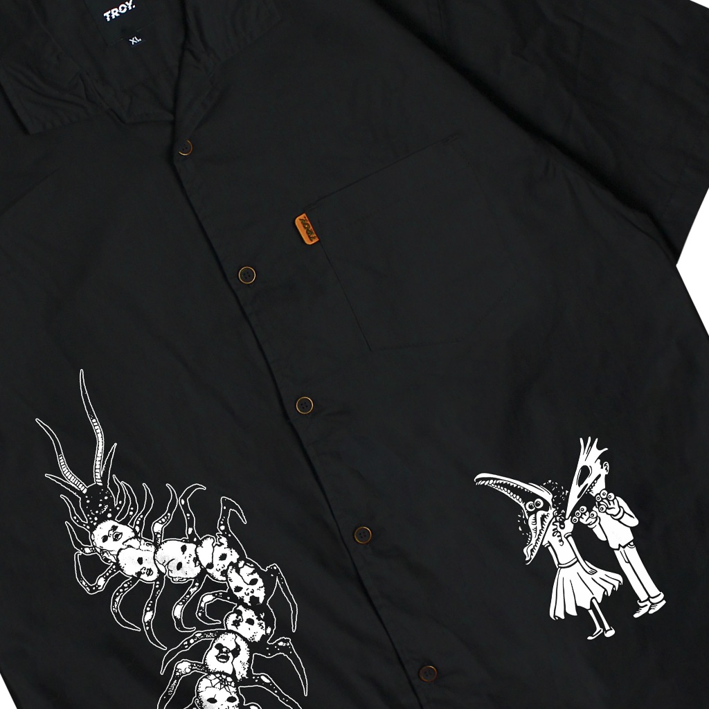 Troy Company Short Shirt Black Scared - Kemeja Lengan Pendek Pria Hitam KMJ 2944