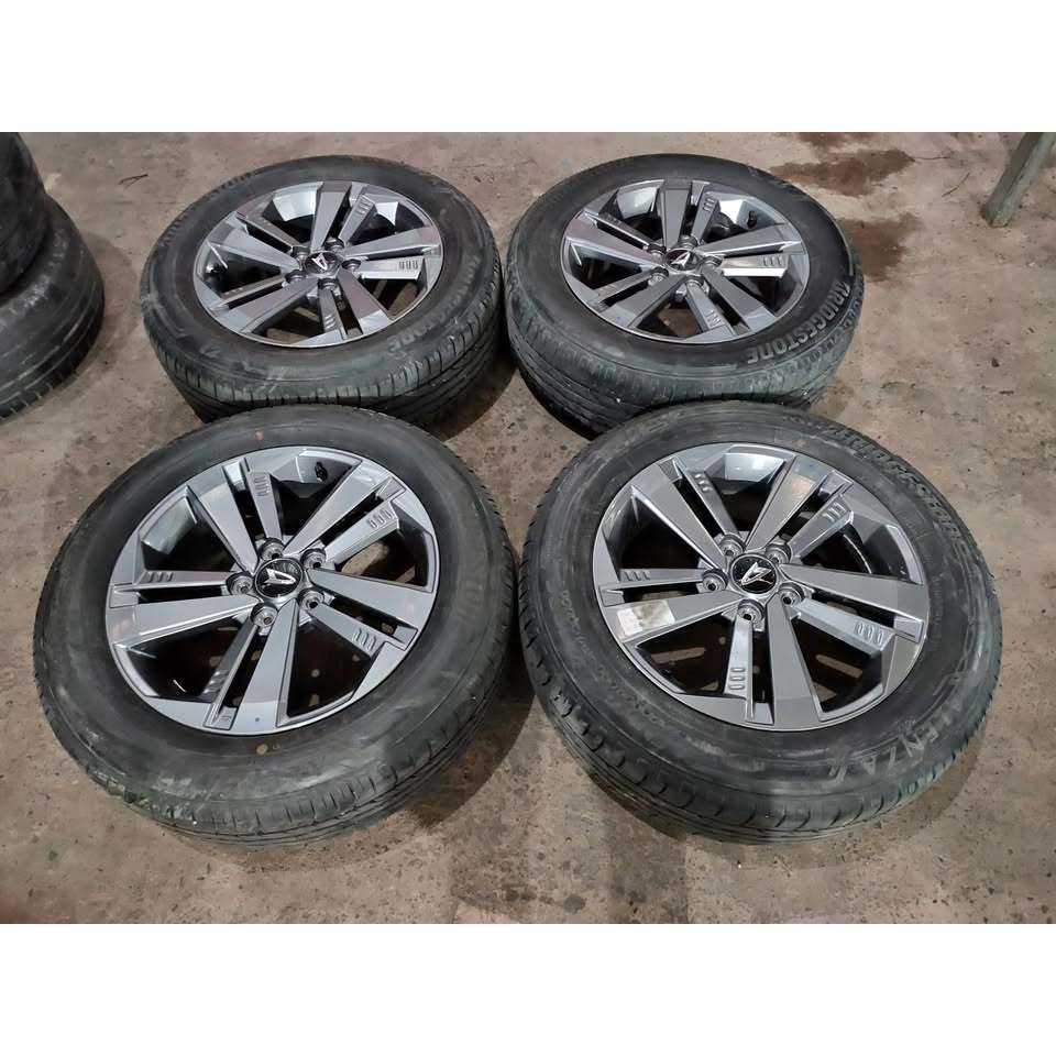 Velg Mobil Seken Bekas All New Terios R17 + Ban 215 / 60 Ring 17 Grey Murah