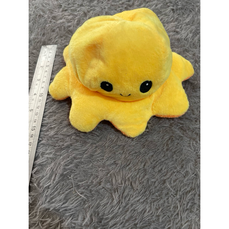 Boneka bolak balik Gurita