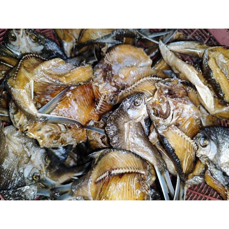 

Ikan kapiek balah goreng asli danau singkarak