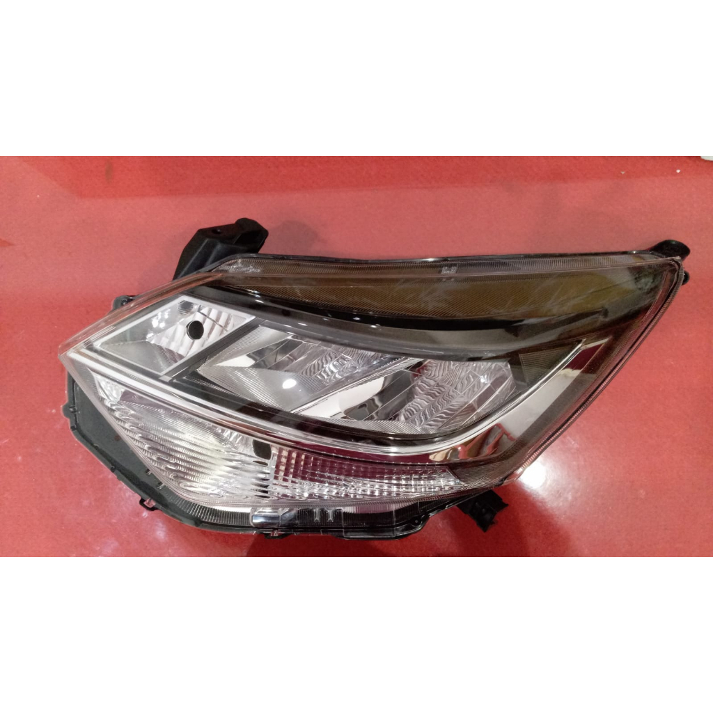 lampu depan sigra calya 2022 (daihatsu)