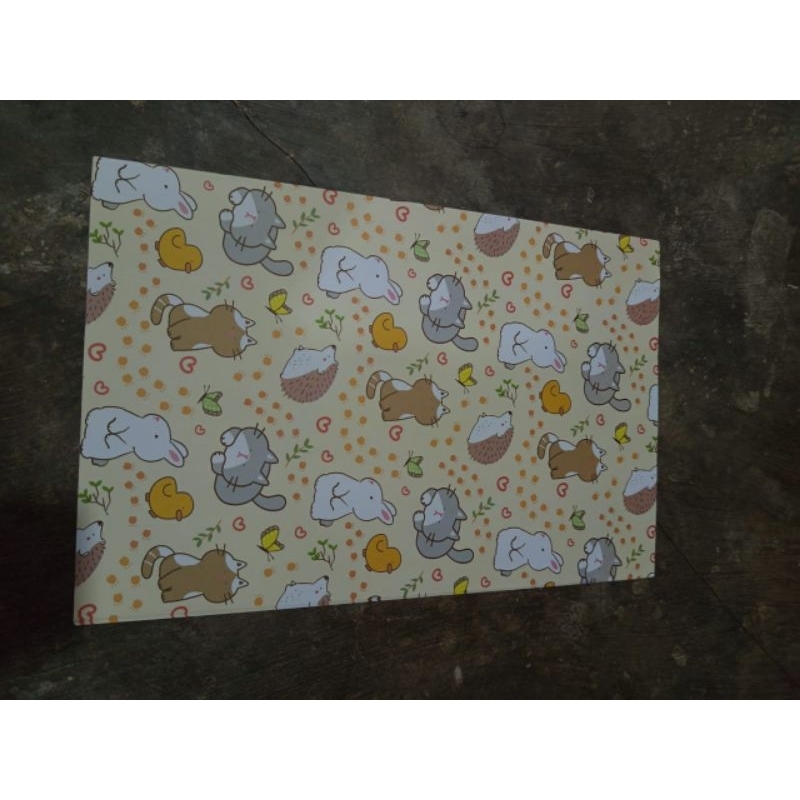 

Kertas kado karakter ukuran 60cm x 47,5cm