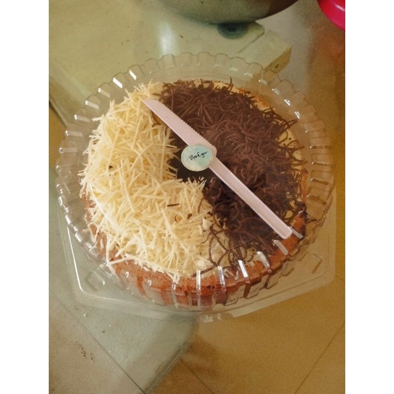 

chiffon cake topping keju coklat meses fresh baked by Bolu Kemuning Jimbaran