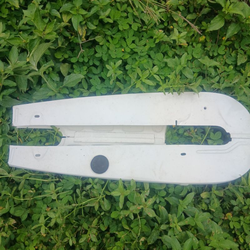 Katengkas tutup rantai Yamaha V75 V80 original baru NOS