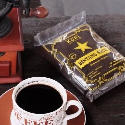 

Kopi Bintang Satu Kuning Berat 250 Gram