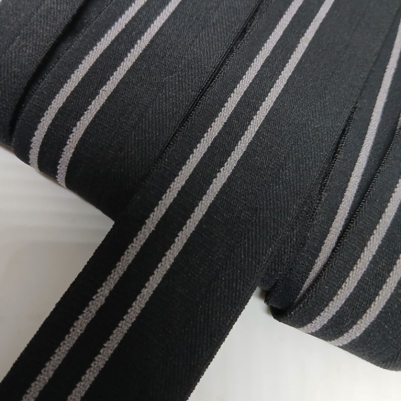 karet elastis salur hitam 3 cm.meteran.