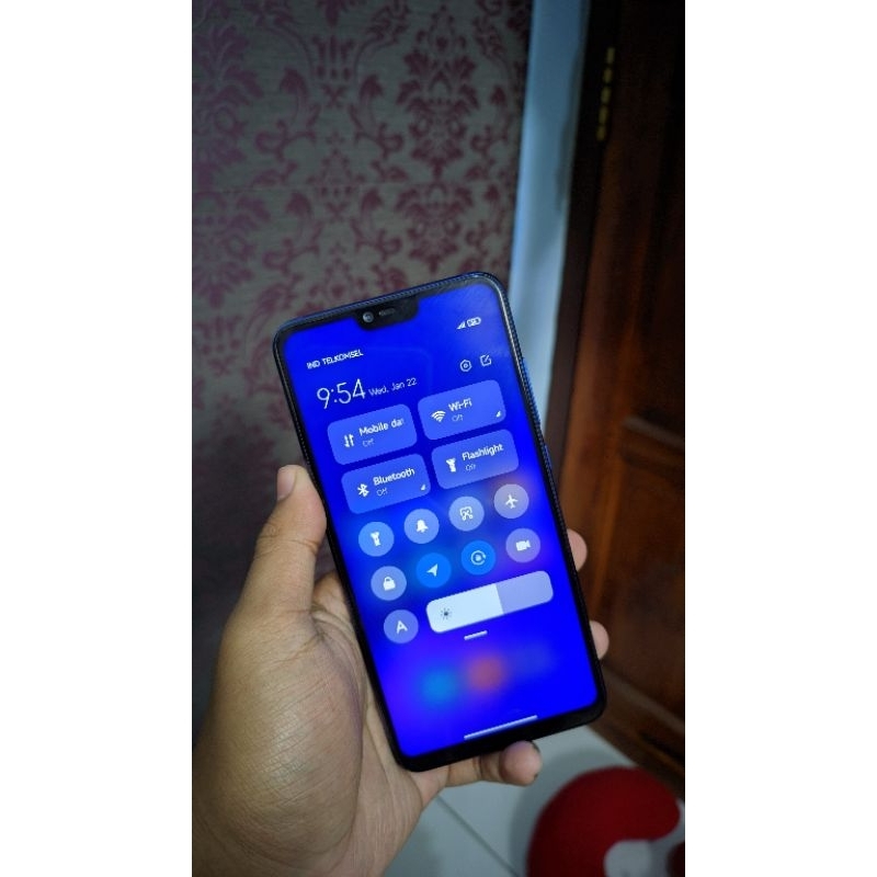 mi 8 lite 4/64 minus