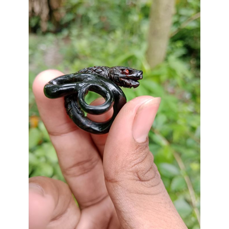 cincin akar bahar jitam ukir ular