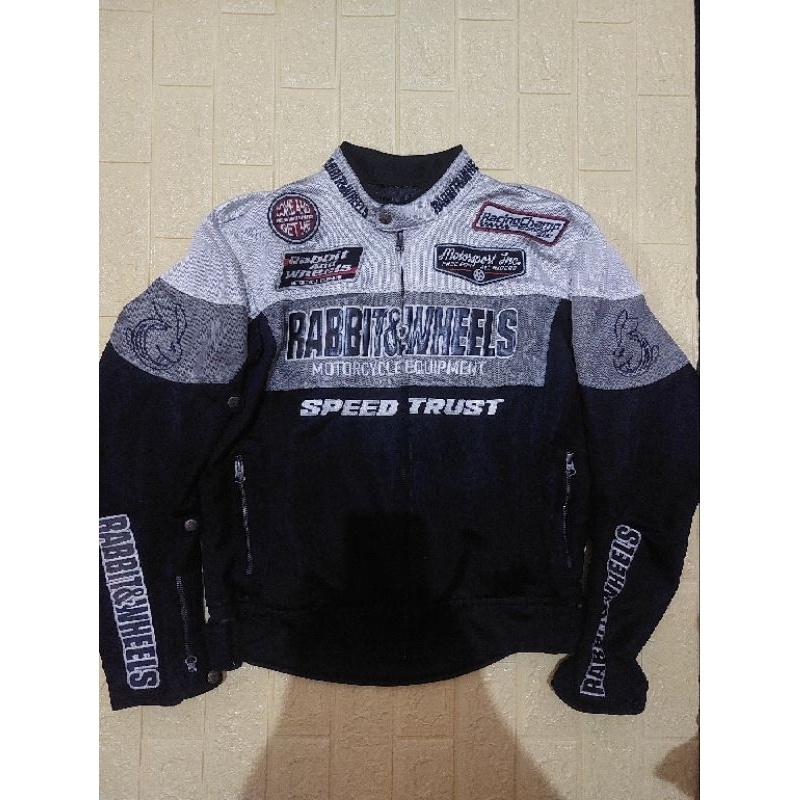 Rabbit And Wheels Combo White + Protektor