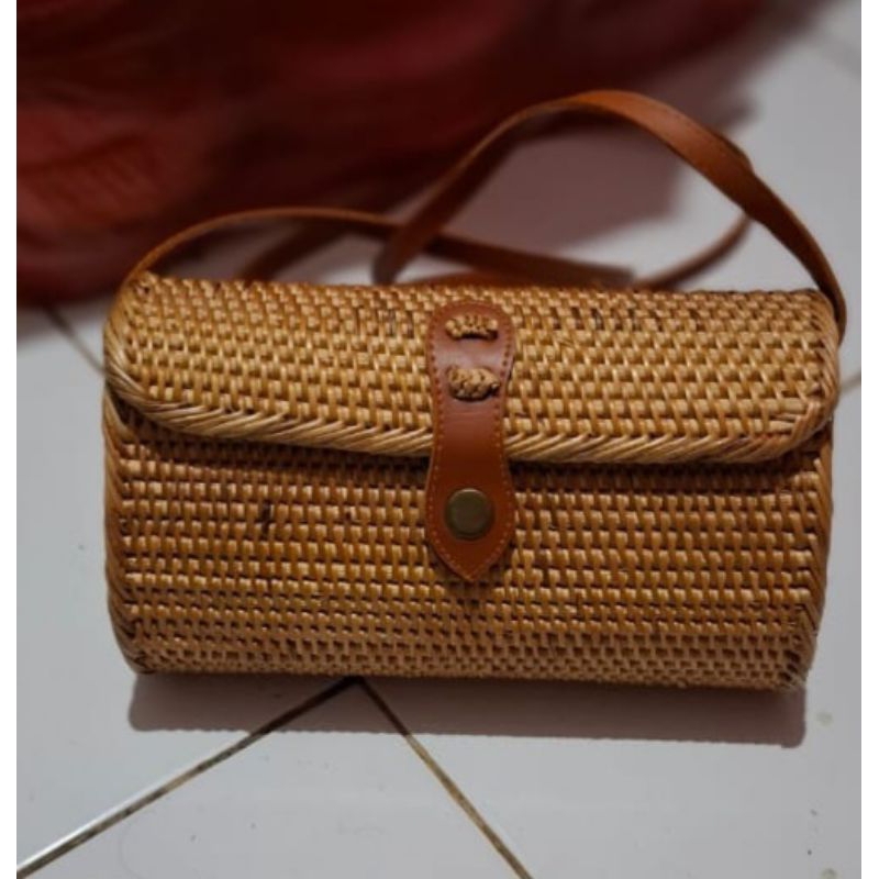 Dompet rotan