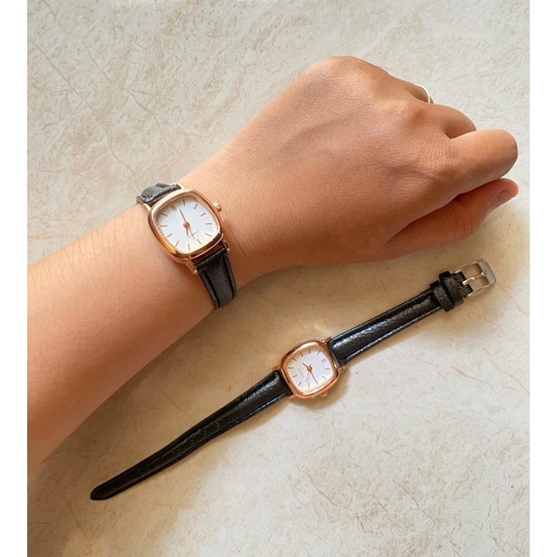 Jam Tangan wanita kotak