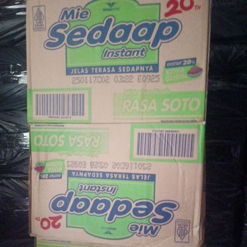 

Mie instan sedap soto