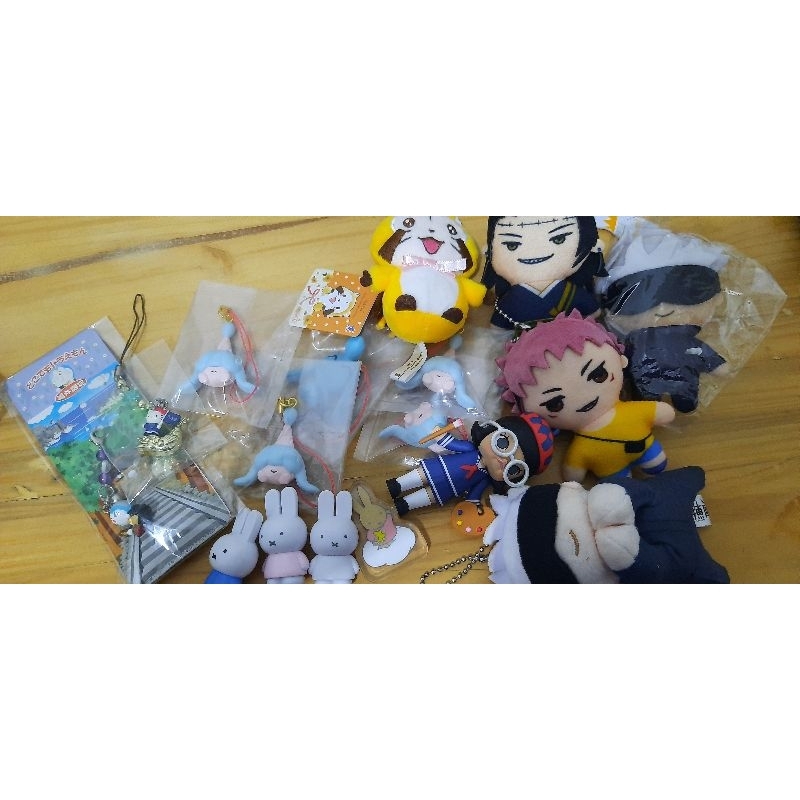 SALE Trinkets Plushies Miffy Pokemon Jujutsu Kaisen Hello Kitty Doraemon Keychain Figure
