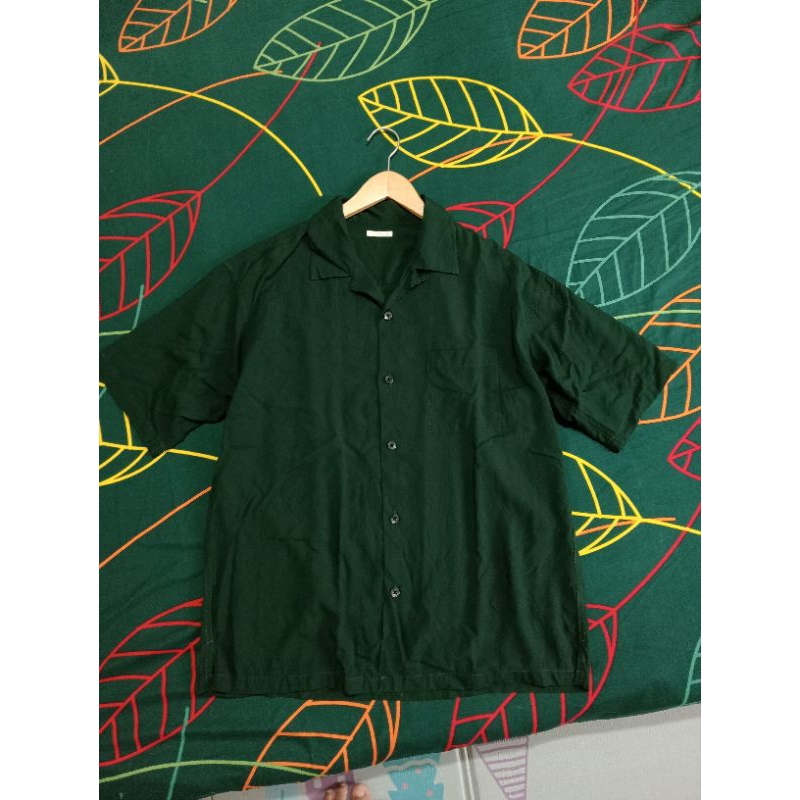 kemeja Uniqlo Open collar