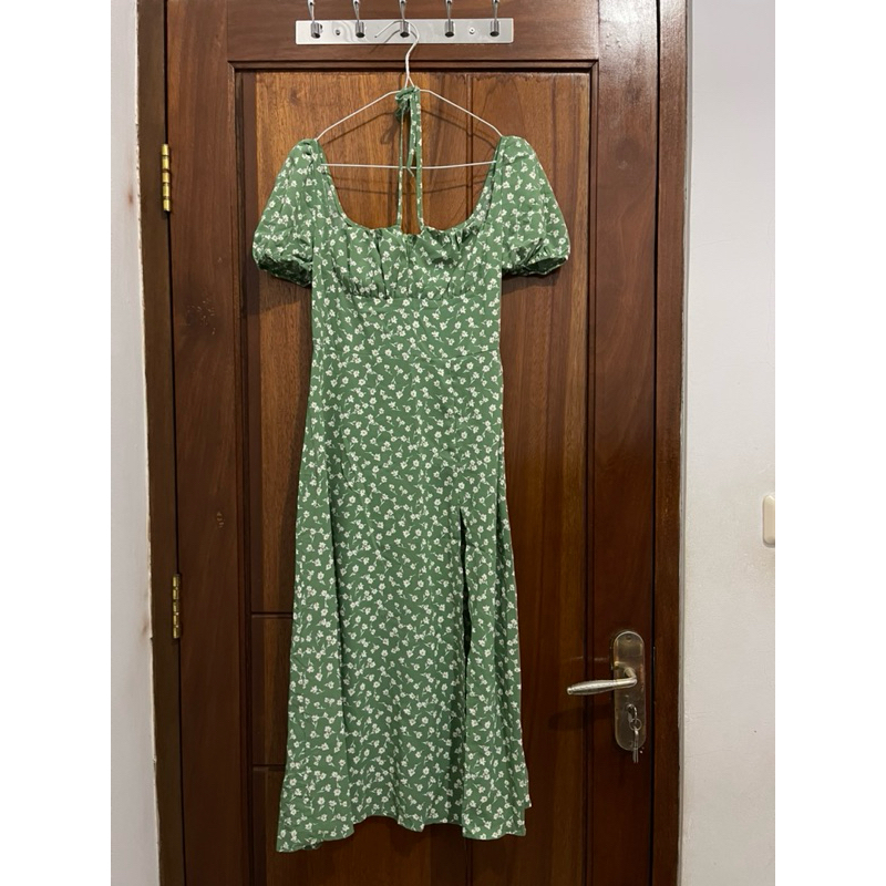 SHEIN DRESS BUNGA HIJAU PUTIH
