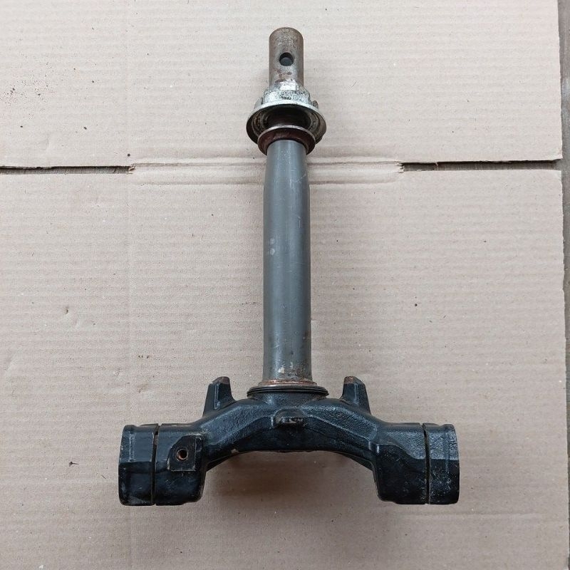 Segitiga stang stem sub assy scoopy ban ring 12/scoopy donat esp ori ahm