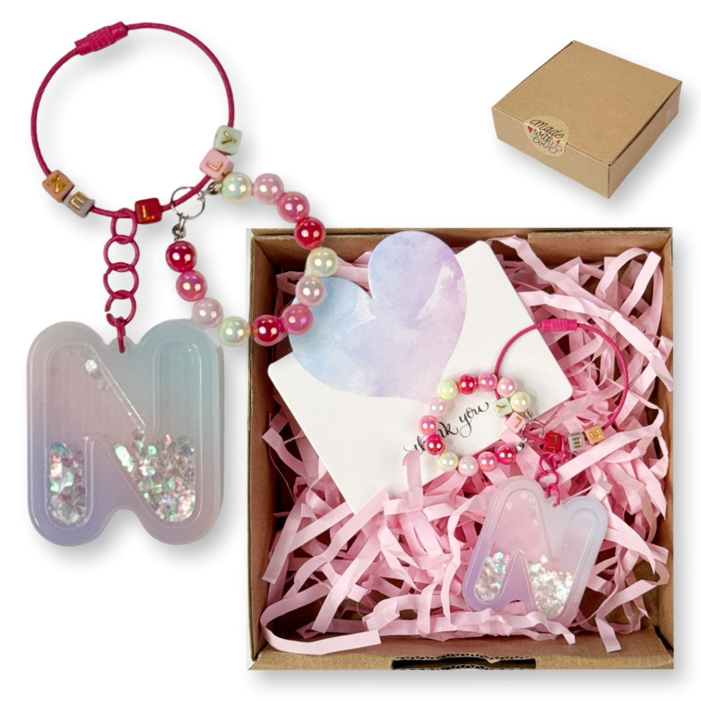 

Hampers Kado Hadiah Valentine Gantungan Kunci Custom Nama