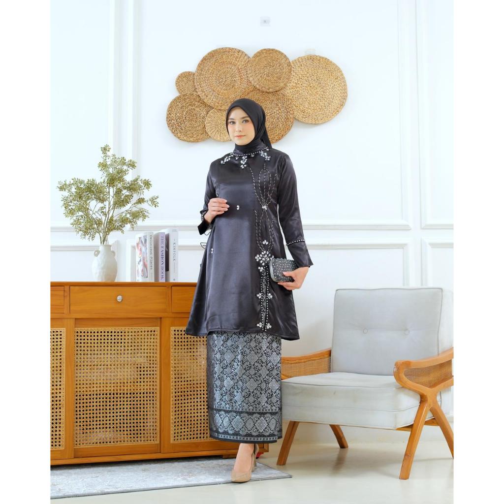 Set kebaya nurhaliza moshino payet
