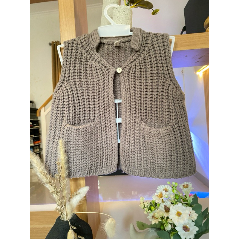 VEST RAJUT ANAK (preloved)