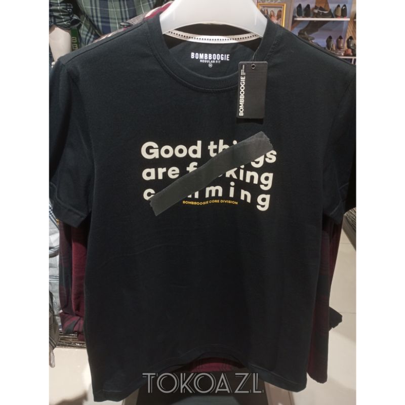 Kaos Bombboogie Original D77BK Size M/L/XL