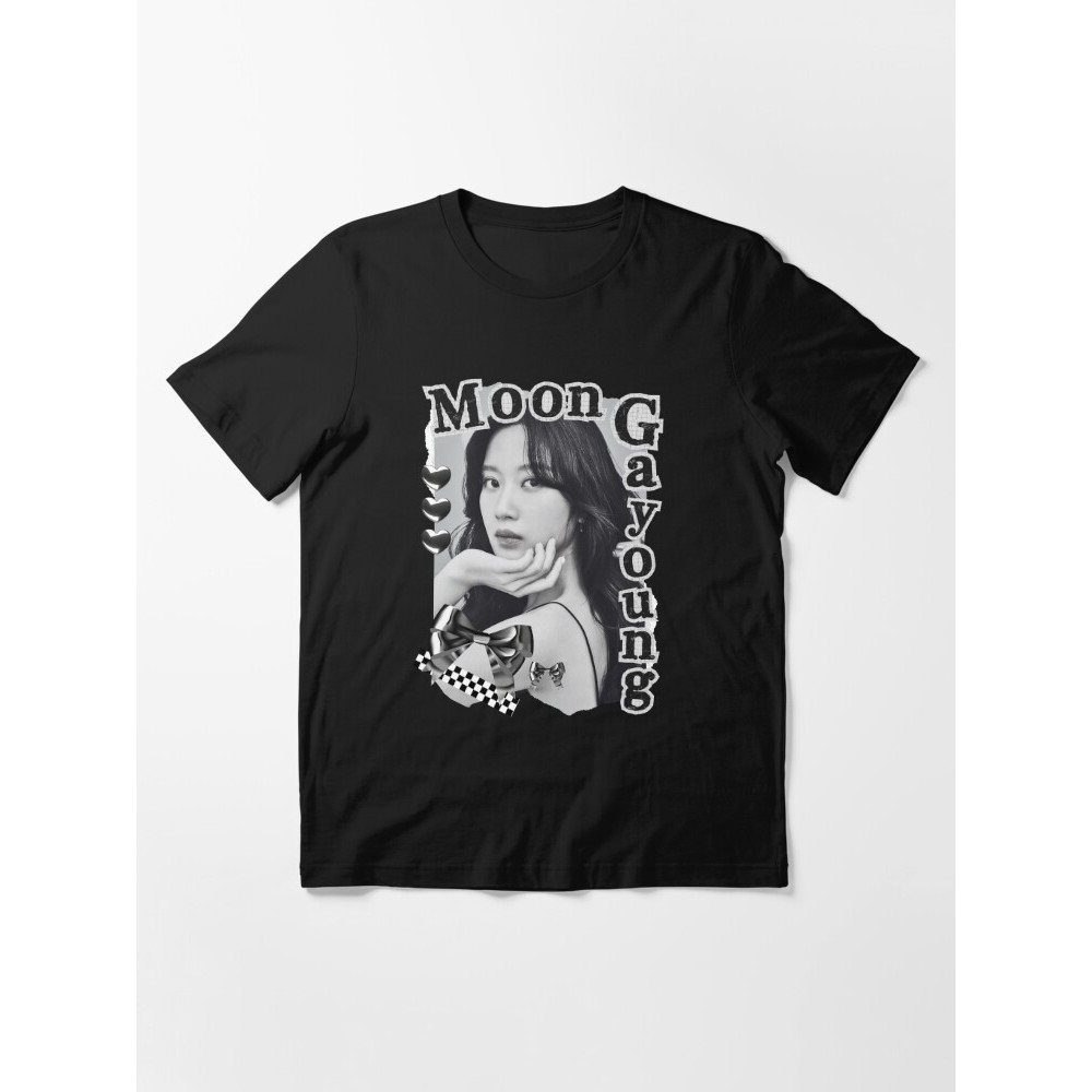 Kaos Moon Ga young Korean Actress Black and White Collage Design Essential T-Shirt