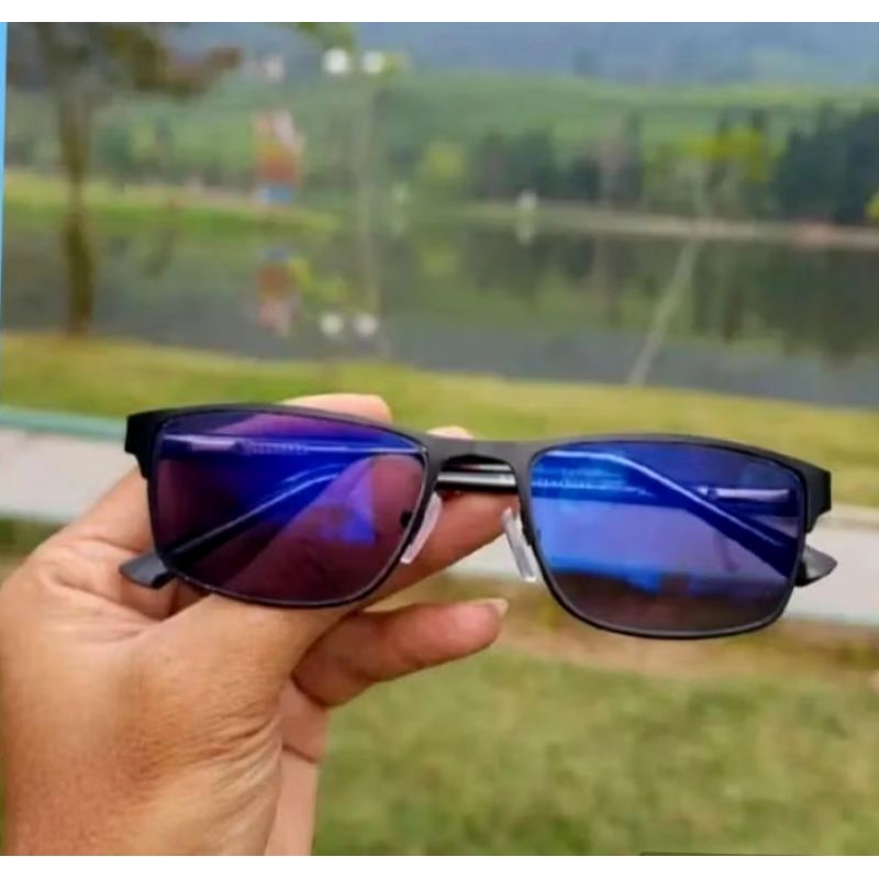 Kacamata Baca dan Jalan Lensa Progresif Bluecromic Anti Radiasi Sinar UV