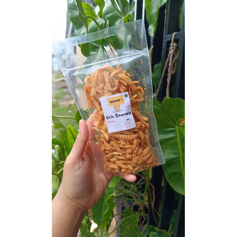 

Snackee! Stik Bawang Balado pouch kecil 100gr