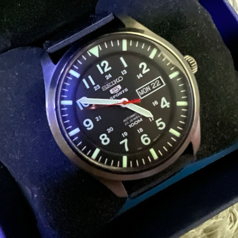 seiko 5 sports automatic SNZG17K1