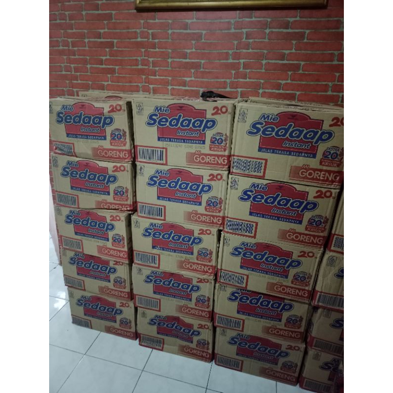 

Sedaap Mie Goreng 90 Gram Makanan instan Mie isi 40 Pcs