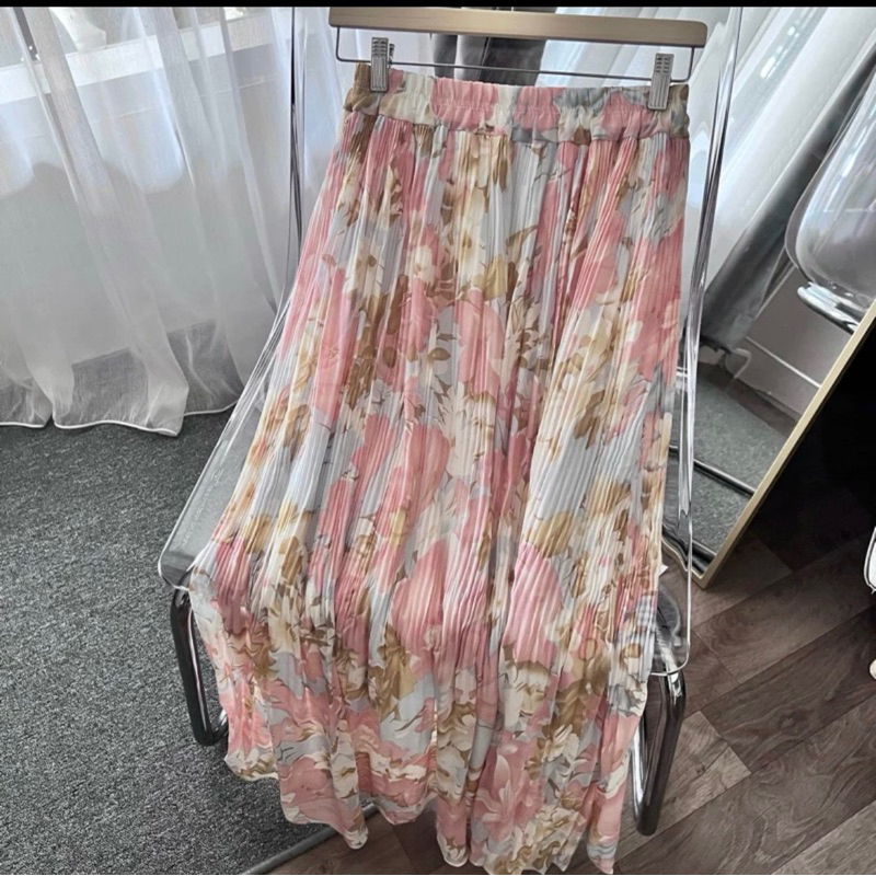 outfix yasmine pleats skirt