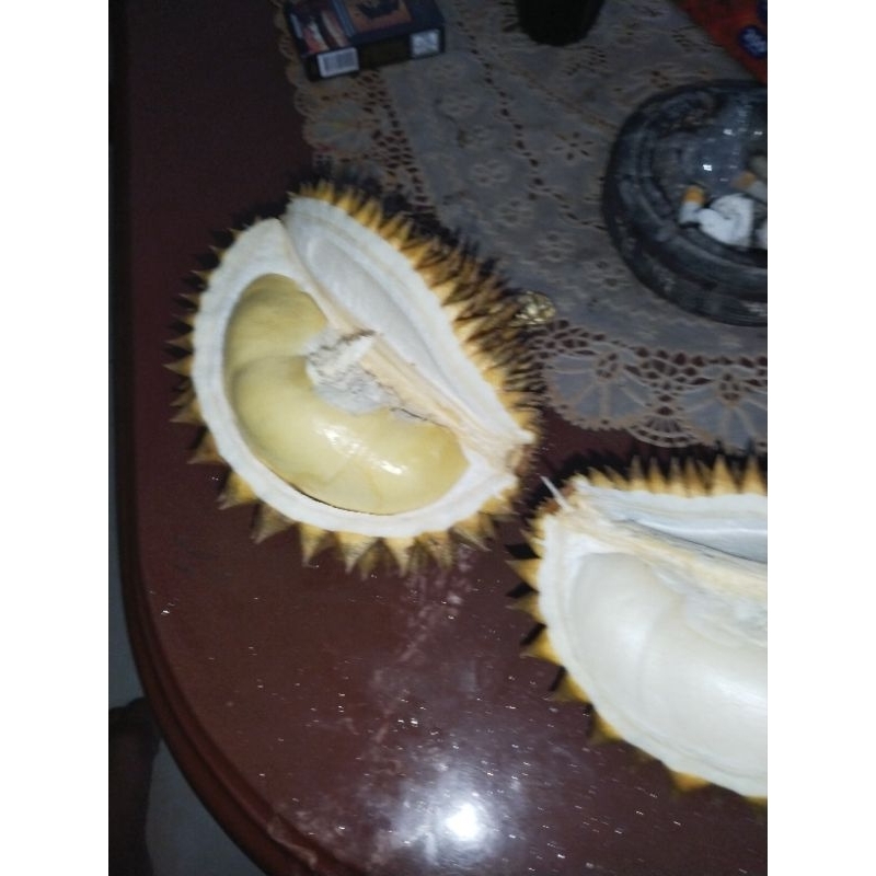 

DURIANLOKAL