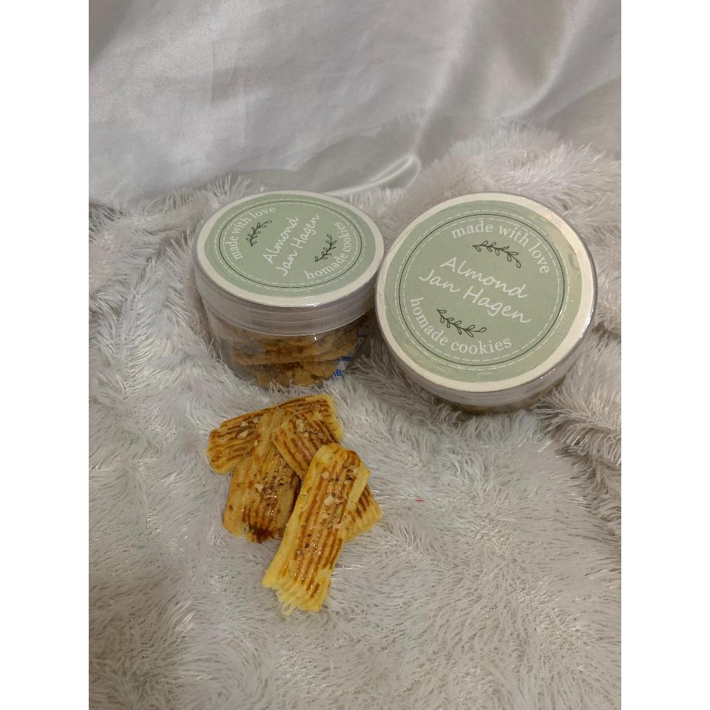 

Kue Almond Jan Hagen by Dashira Cake