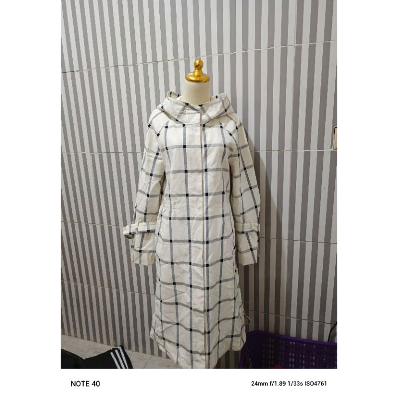 Coat kotak kotak premium import