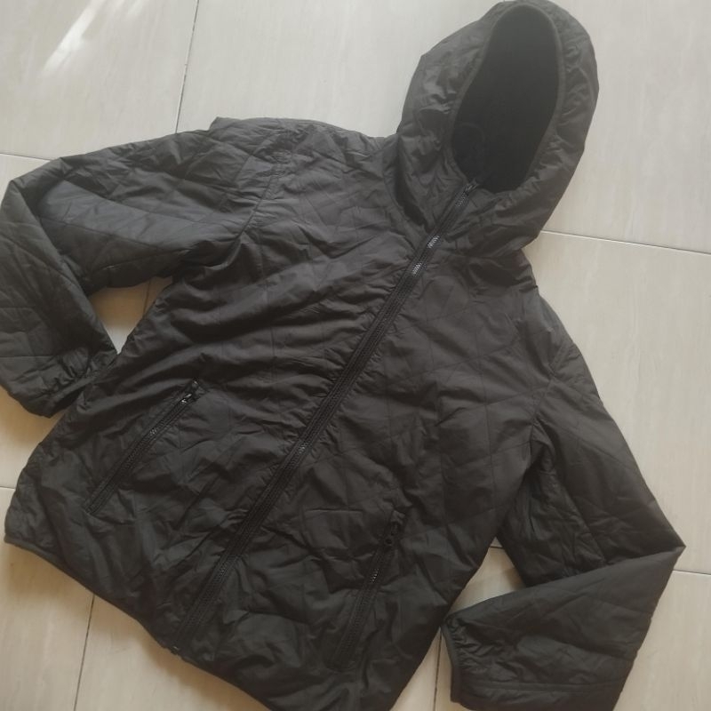 Jacket UNIQLO Sherpa Dalam Size M fit L Outdoor Sport Vintage Casual Winter Gunung Hoodie Original