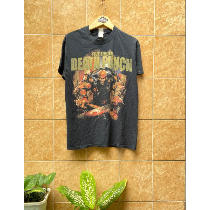 Kaos Death Punch Finger Five