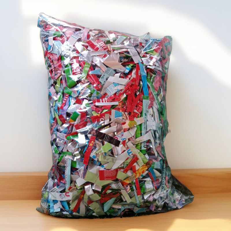 

Plastik isian Ecobrick Berat 150 gram plastik Cacah