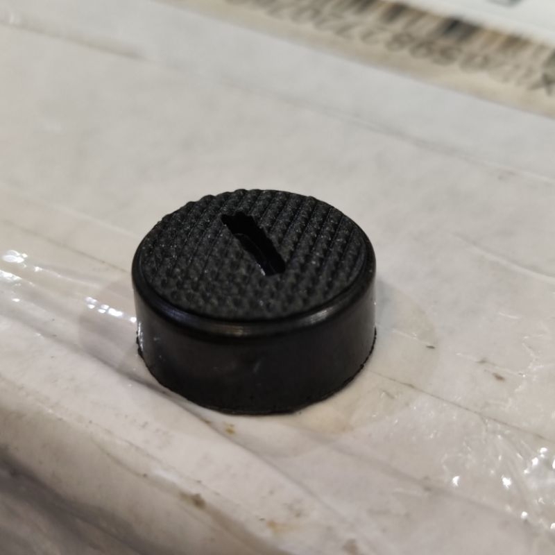 Tutup CB 9523NB Gerinda Makita Tutup Arang Bostel 9523 NB