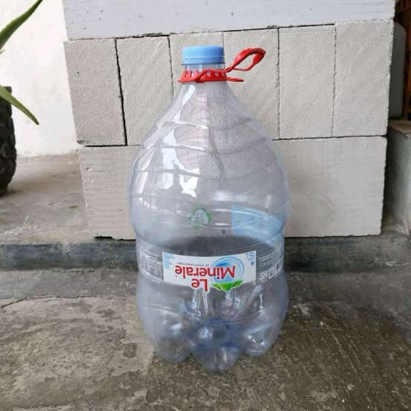 

Galon Kosong Le Minerale 15L khusus ambil di tempat JOGJA only