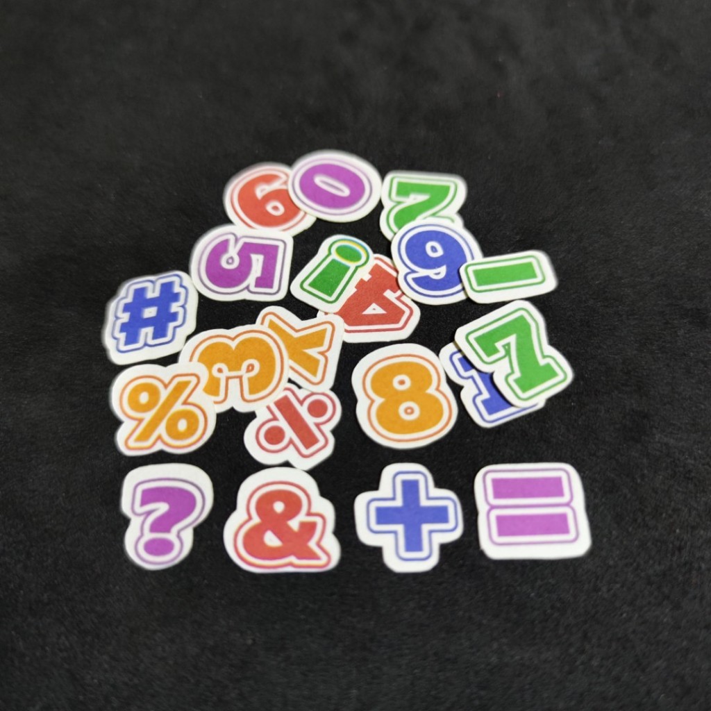 

isi 20 pcs mini stiker angka dan simbol untuk belajar berhitung warna warni